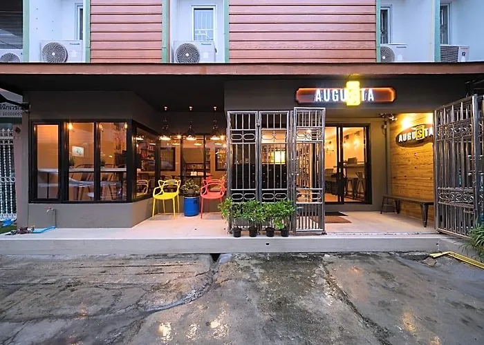 Augusta Hostel Bangkok