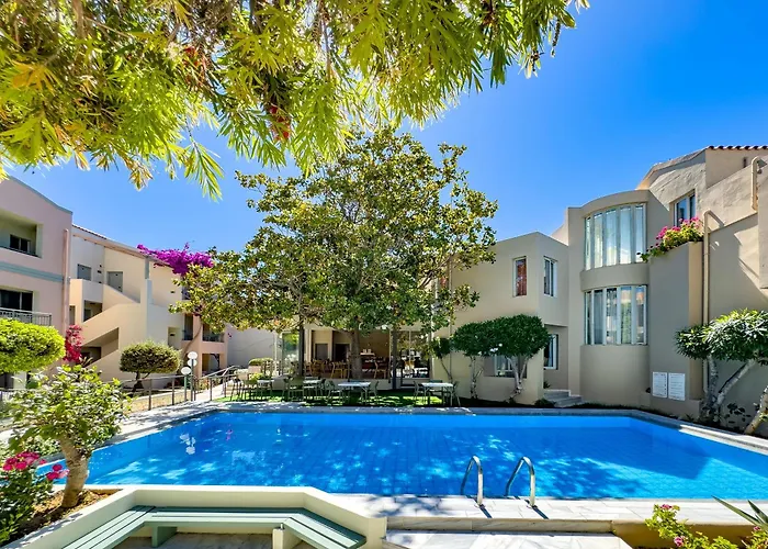 Lotus Hotel Apartments Kato Daratso