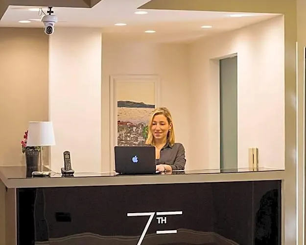 7Th Floor Suite Neapel