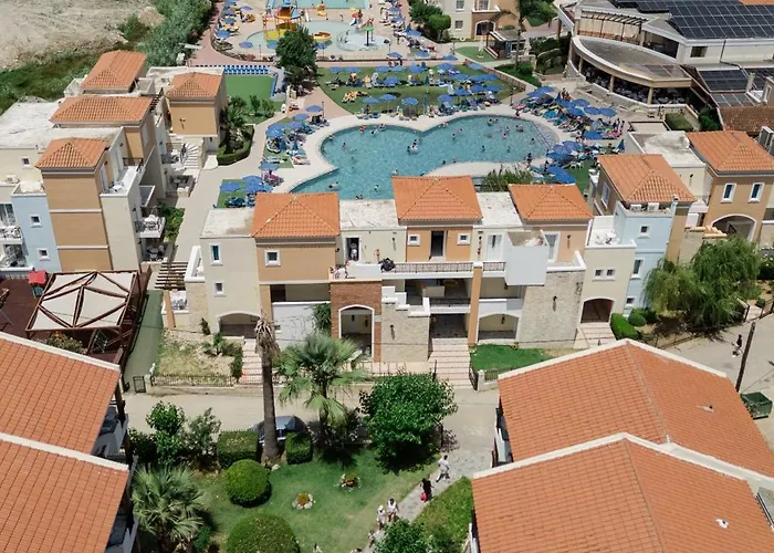 Chrispy Waterpark Resort Kolimvarion