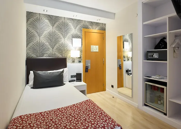 Catalonia Castellnou Hotell Barcelona