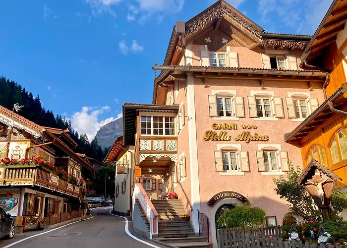 Garni Stella Alpina Hotell Canazei