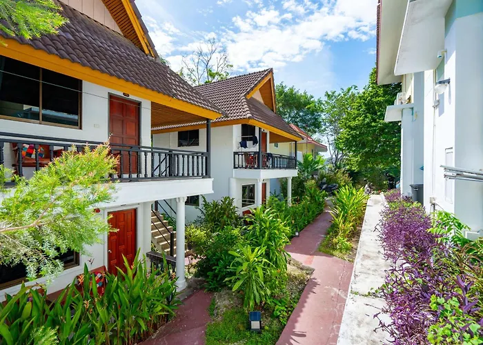Oceanview Bungalows By Eat Karon