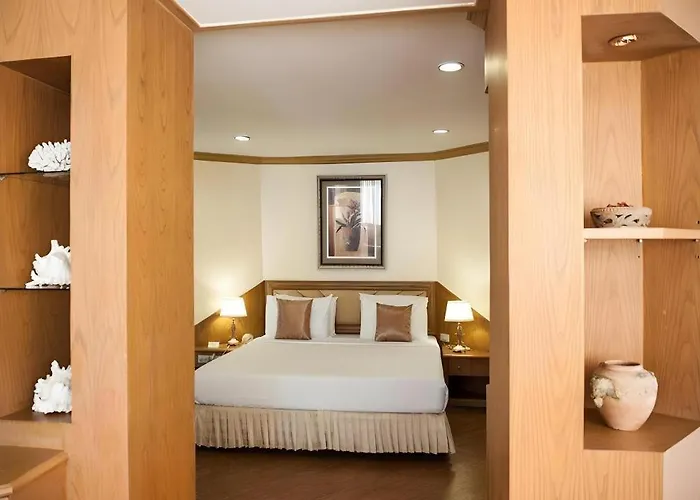 Lido Beach Hotel Pattaya