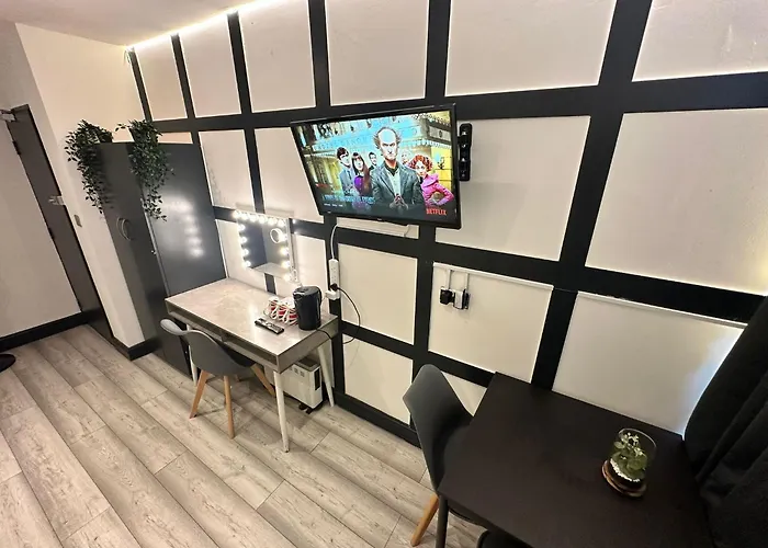 Amsterdam Hotel London
