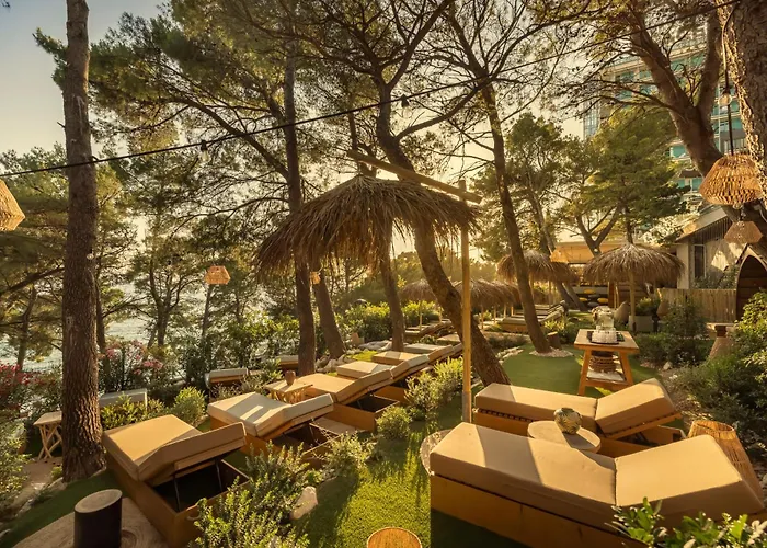 Places Dalmacija By Valamar Makarska