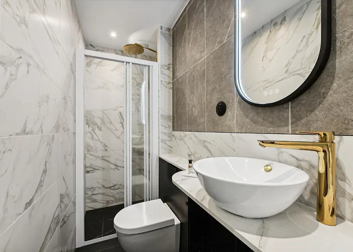 Hotel Mondial Paris