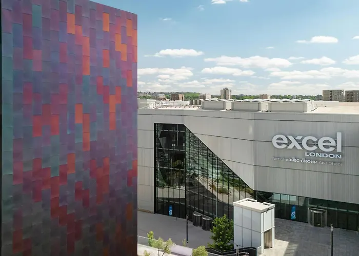Aloft By Marriott London Excel Hotel