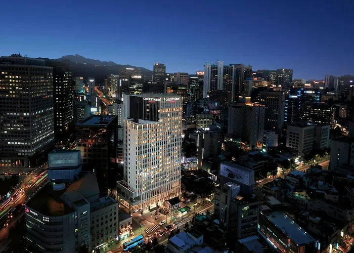 Courtyard By Marriott Seoul Myeongdong Hotell