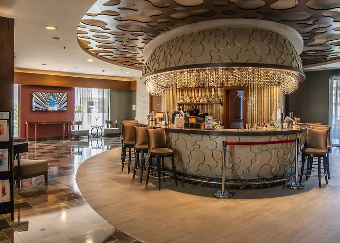 Ramada Plaza Antalya Hotell