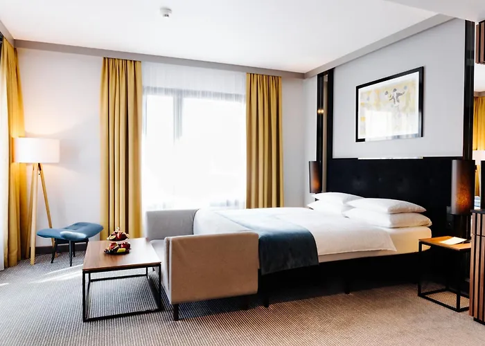 Grand Ascot Hotel Krasków