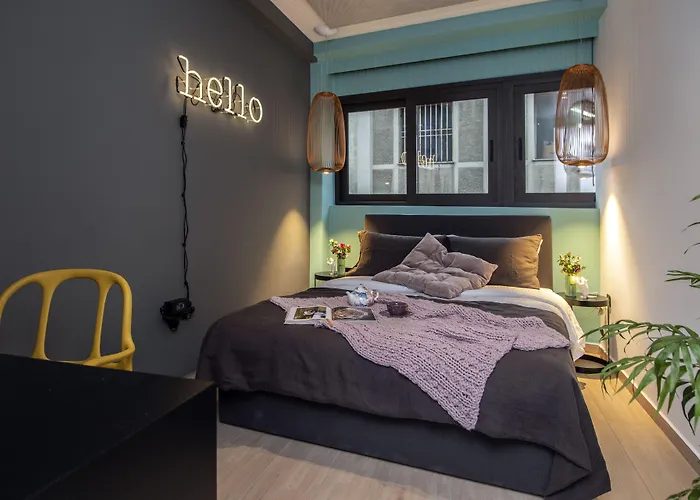 14 Reasons Why Hotel Athen
