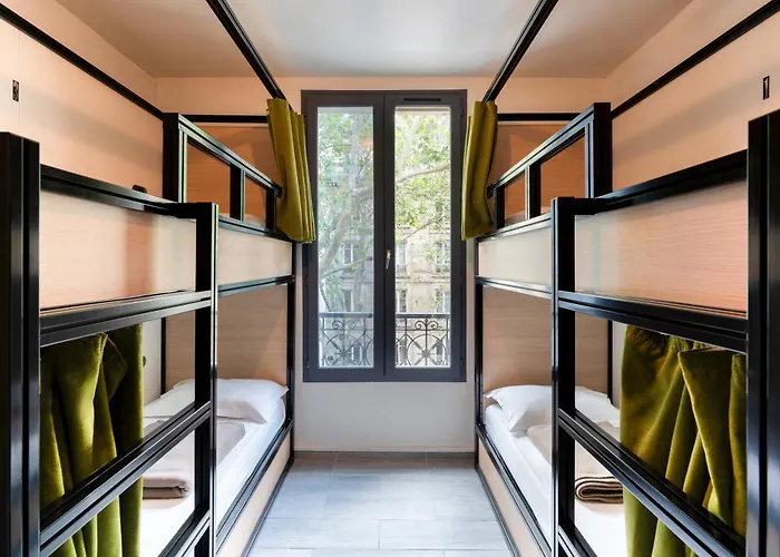 Inspire Hotel By Paris Hostel