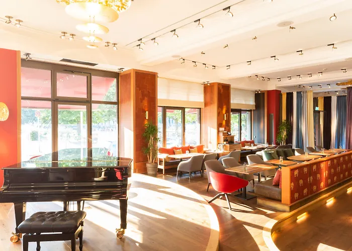 Orania.Berlin Hotell