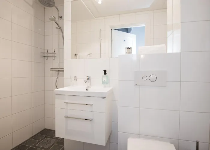 The Nooq Bromma - Hotel & Studios Tukholma