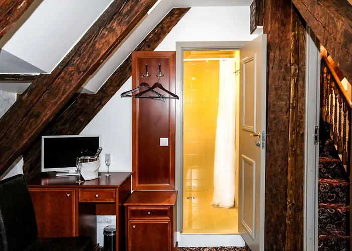 Three Crowns Residents Hotell Tallinn