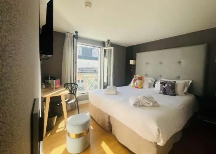 Hotel Opera Marigny Pariisi