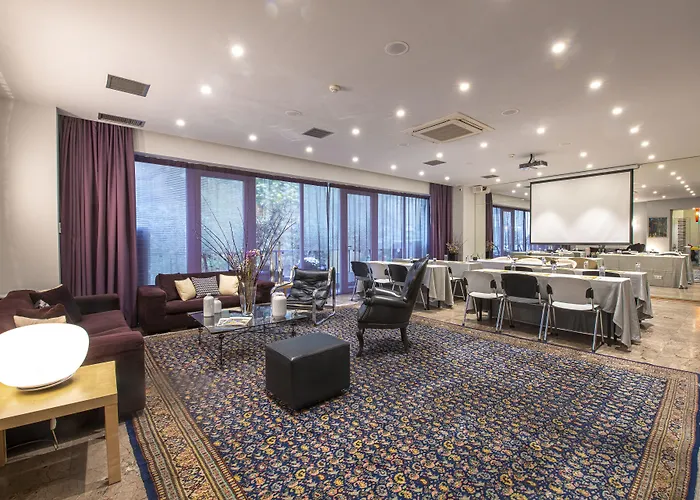 Polis Grand Hotel Athen