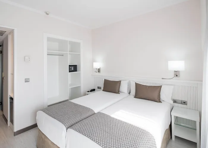 Catalonia Roma Hotel Barcelona