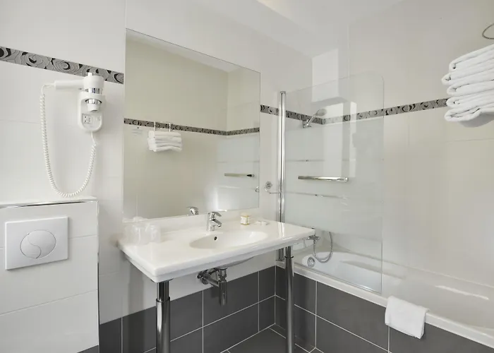 Carladez Cambronne Hotel Pariisi