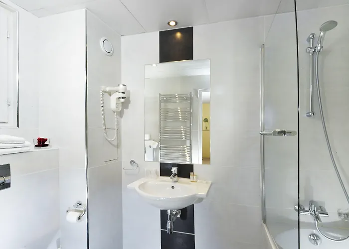 Carladez Cambronne Hotel Pariisi