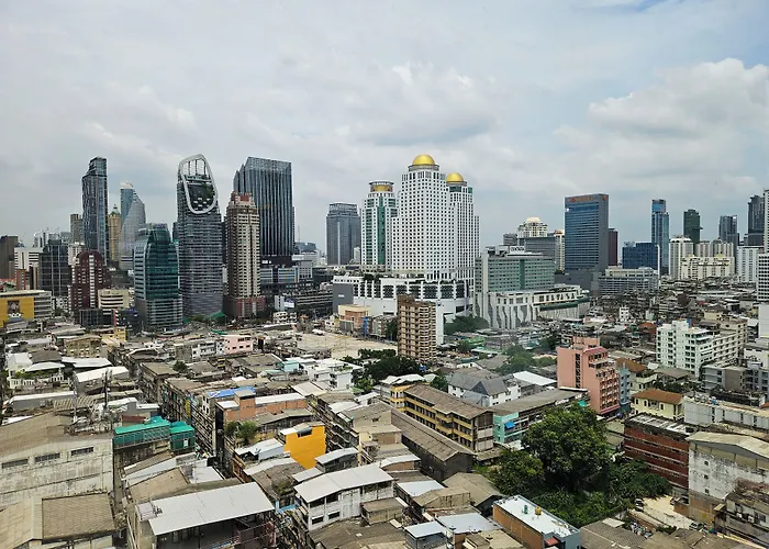 Ramada By Wyndham D Ma Bangkok Hotell