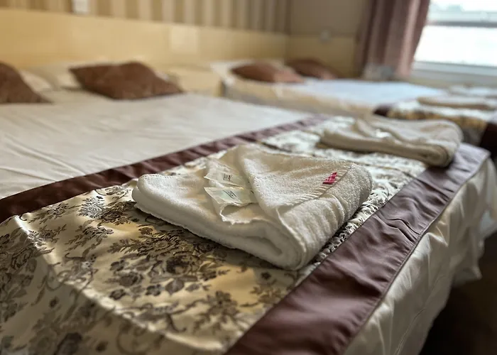 Earls Court Hotel London