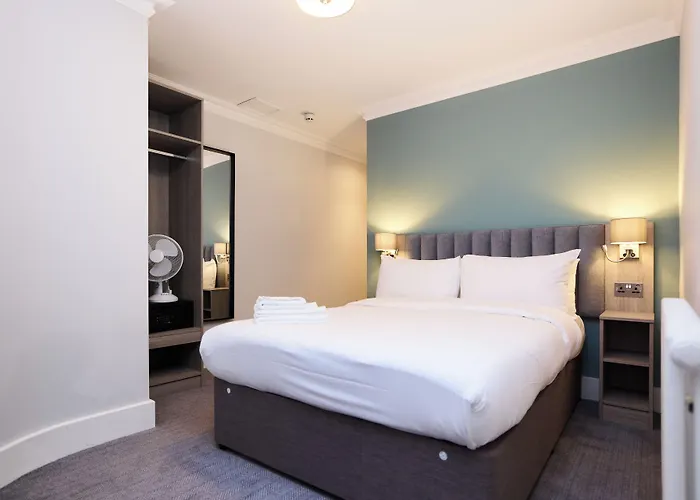 Prince William Hotel London