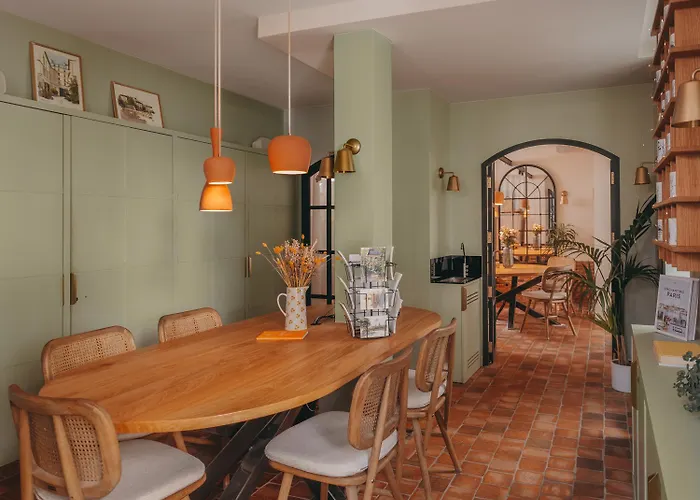 Hotel Des Grandes Ecoles Paris