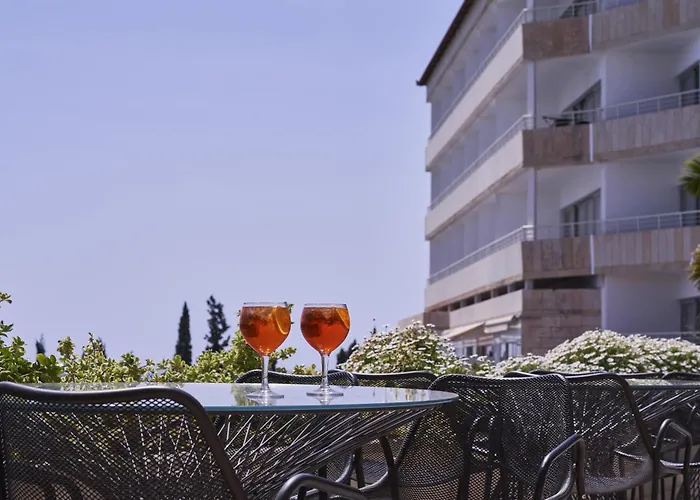 Atlantica Bay - Adults Only Hotell Limassol