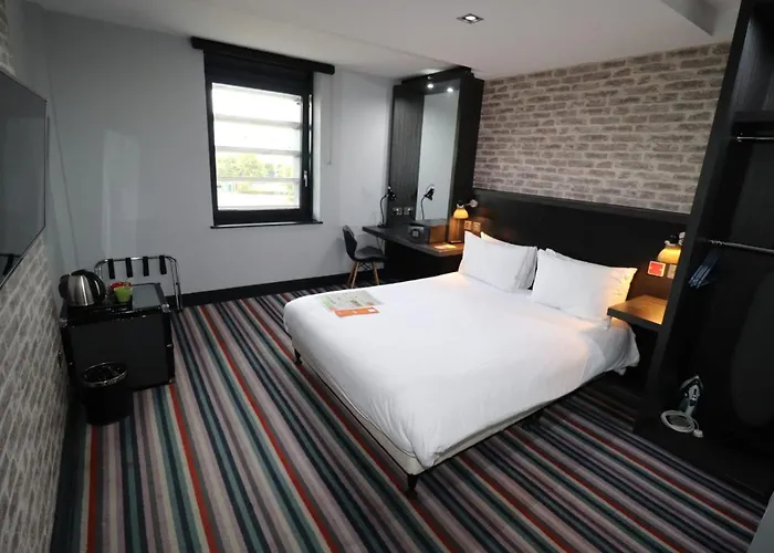 Village Hotel Glasgow