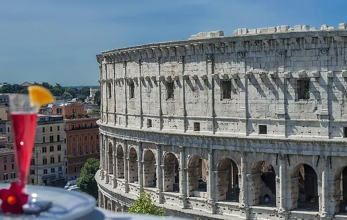 Colosseum Corner Roma