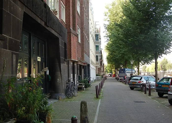 Amsterdam House Of Arts & Crafts Bed and Breakfast