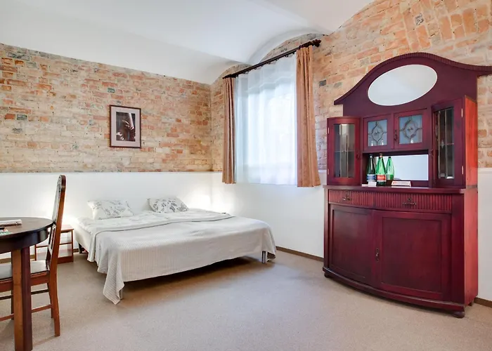 Janne Hotel With Self Check-In Riika