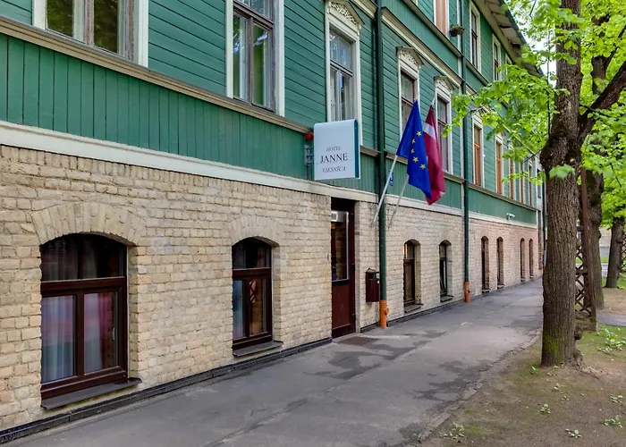 Janne Hotel With Self Check-In Riika