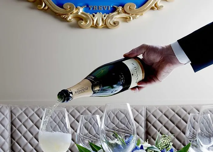 HotellHarry'S Bar Trevi & Restaurant