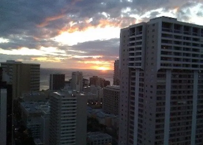 Skyline Island Colony Hotel Honolulu