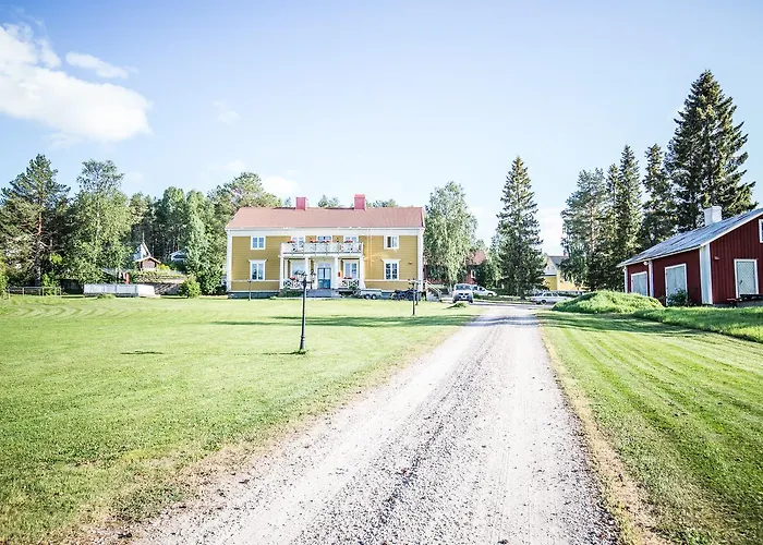 Hotell Prastgarden - Norrsken Lodge Overtornea