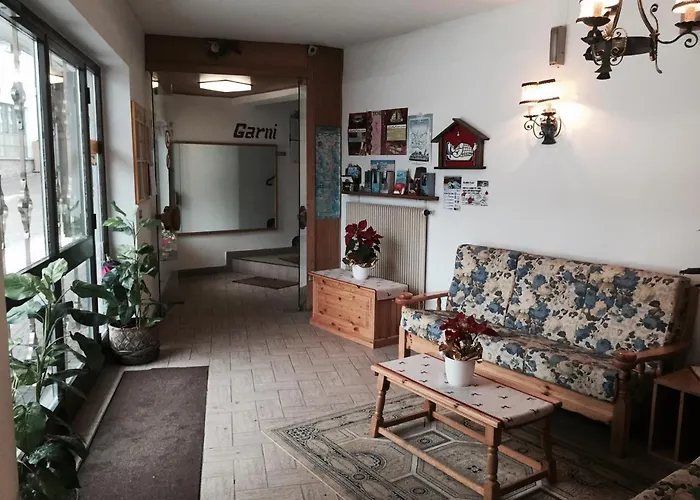 Garni Hirsch Hotell Canazei