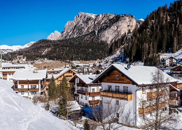 Garni Lanzinger Hotell Selva di Val Gardena