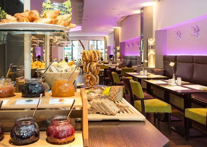 Hotel Dolomit München