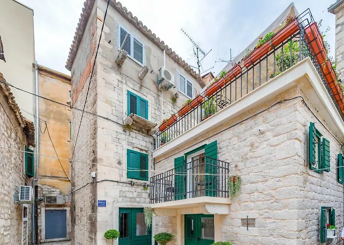 Apartments & Rooms Dujam Split