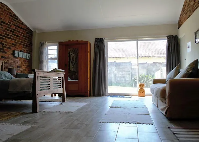 New Barn Room Private Space, Fibre Wifi, Vegan Home Johannesburg