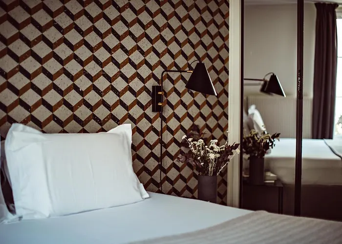 Hotel Monsieur Helder Paris