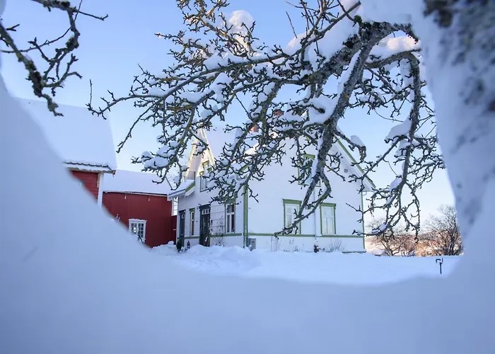 Strømnes - Oldefars gjestehus Inderøy Straumen 