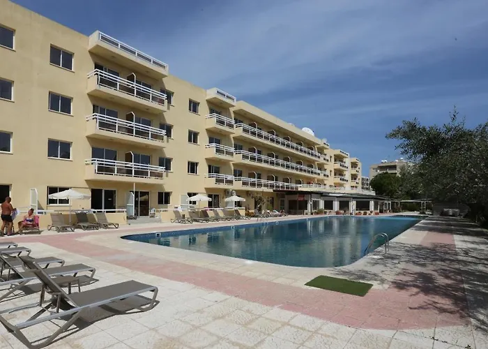 HotellSunquest Gardens Holiday Resort